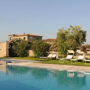 Vakantieboerderij Relais Le Ginestre, Saturnia